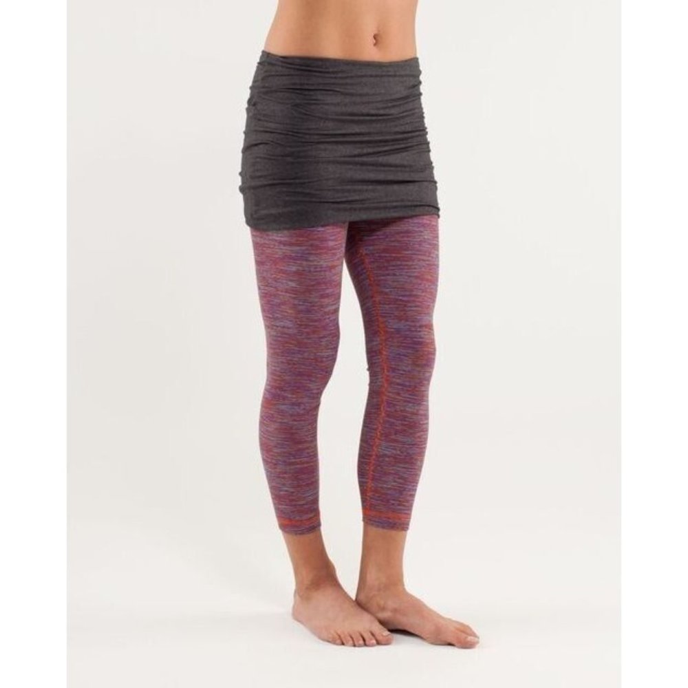 Lululemon Yin To You Crop Wee Are From Space Black March Multi / Black. Size 4